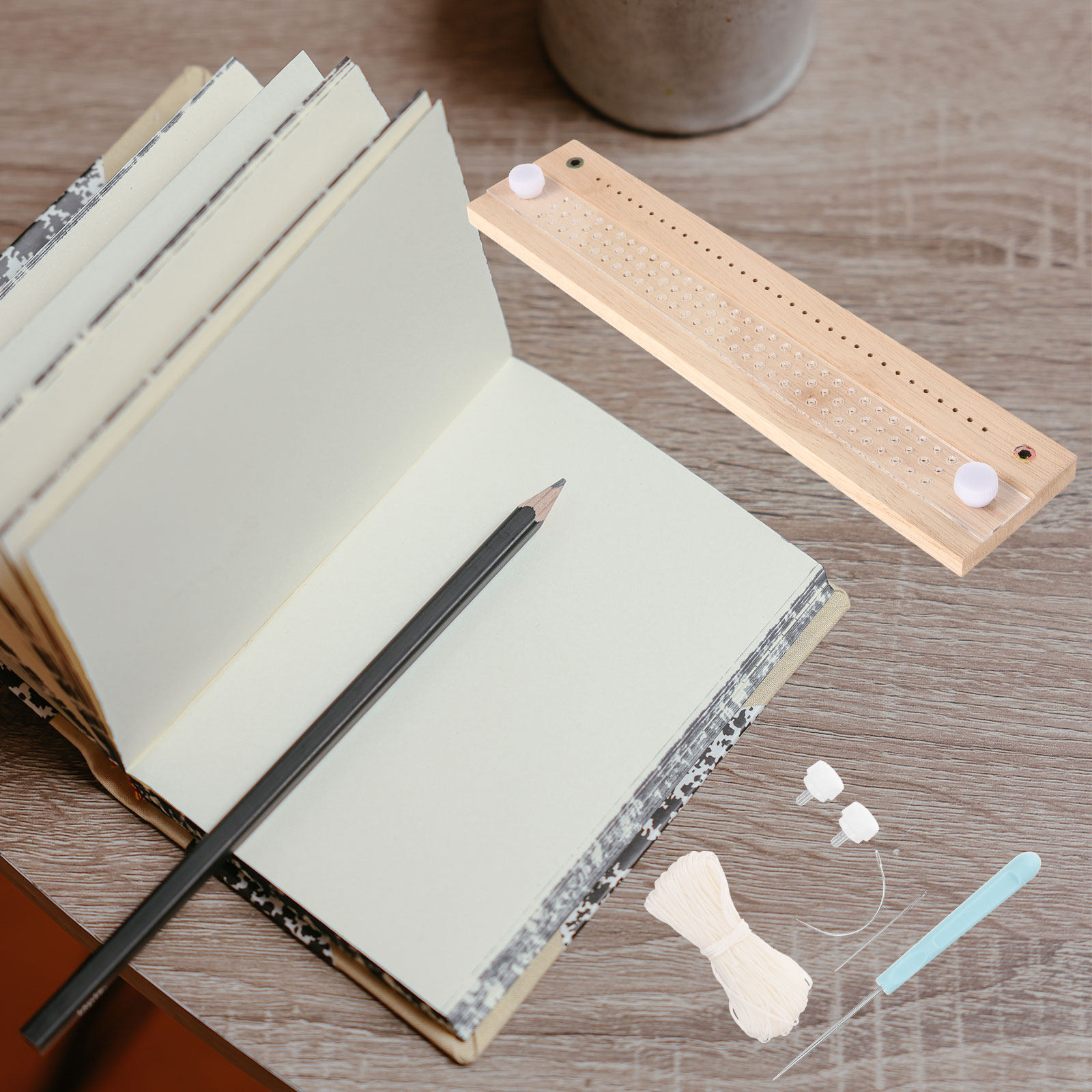 Bookbinding Supply Kit - مجموعة أدوات يدوية لثقب وتجليد الصفحات