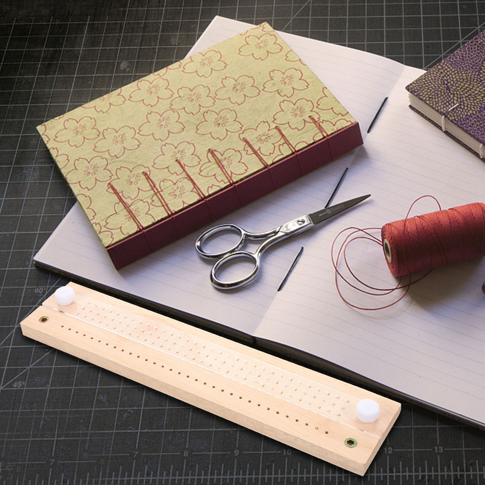 مجموعة أدوات يدوية لثقب وتجليد - مراجعة Bookbinding Supply Kit وسعره